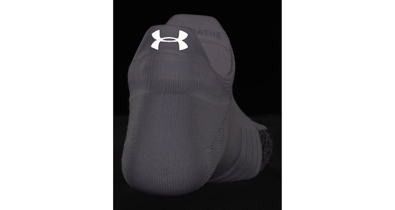 Under Armour Breathe 2 No Show Tab calzini da donna (2 paia), bianchi