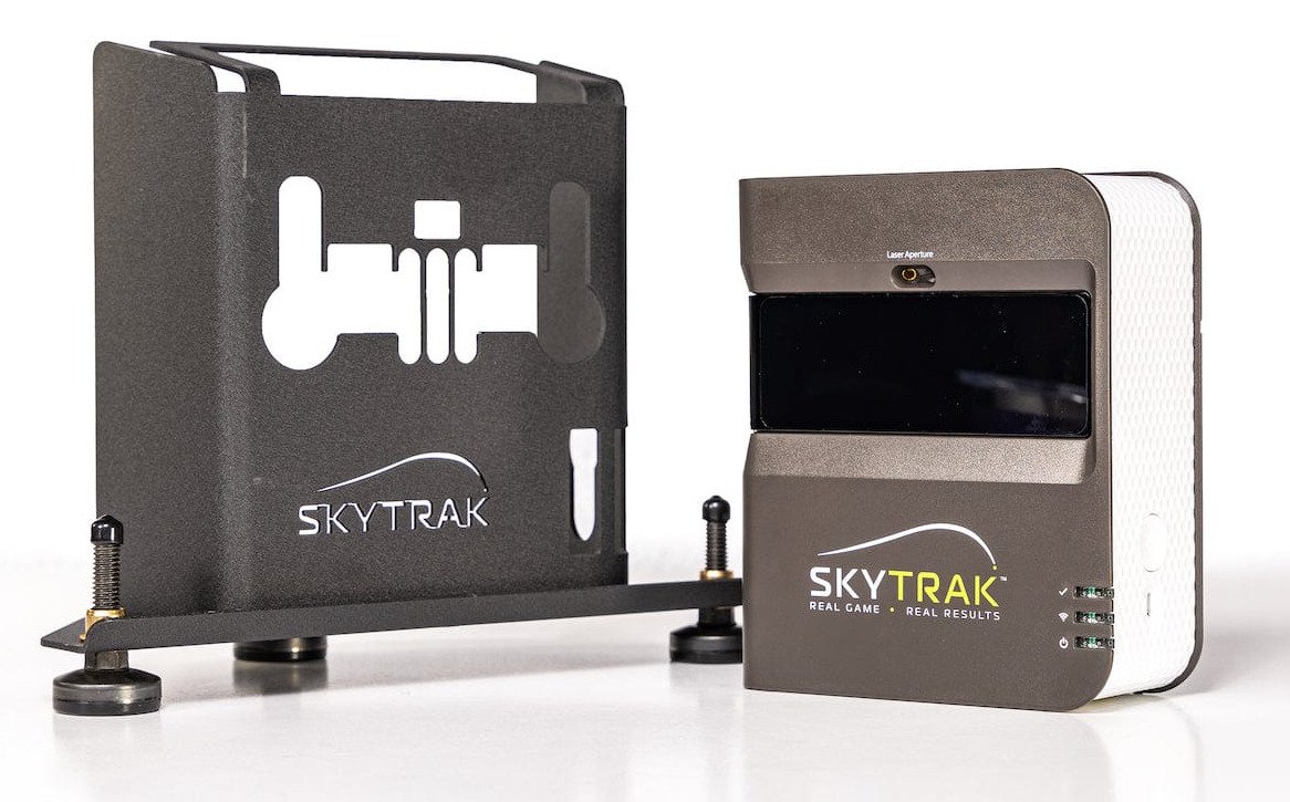 SkyTrak Launch Monitor (EU) + Protective Metal Case