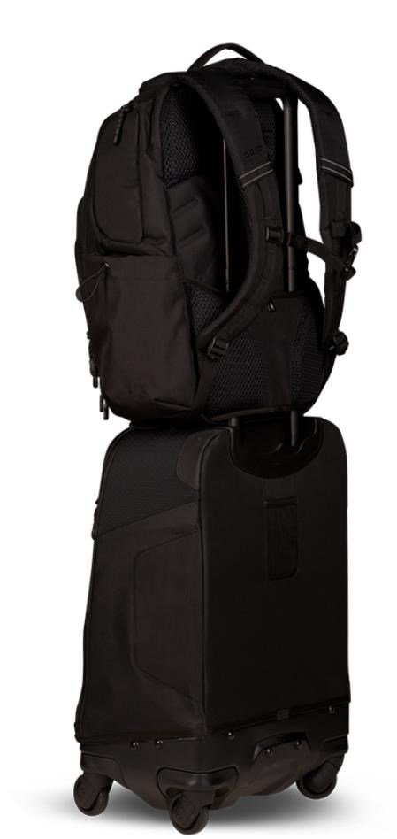 Ogio Renegade 22" 4-Wheel Travel Bag 33L borsa da golf, nero