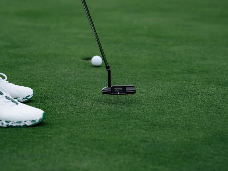 TaylorMade TP Black Juno L-Neck putter