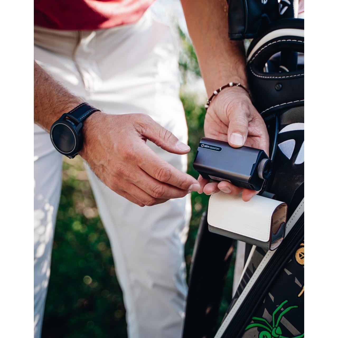 Golf Buddy aim QUANTUM telemetro laser