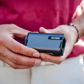 Golf Buddy aim QUANTUM telemetro laser