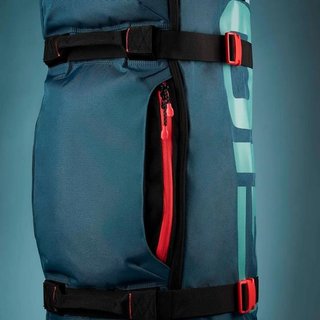 Ogio Alpha Mid travel bag, nero