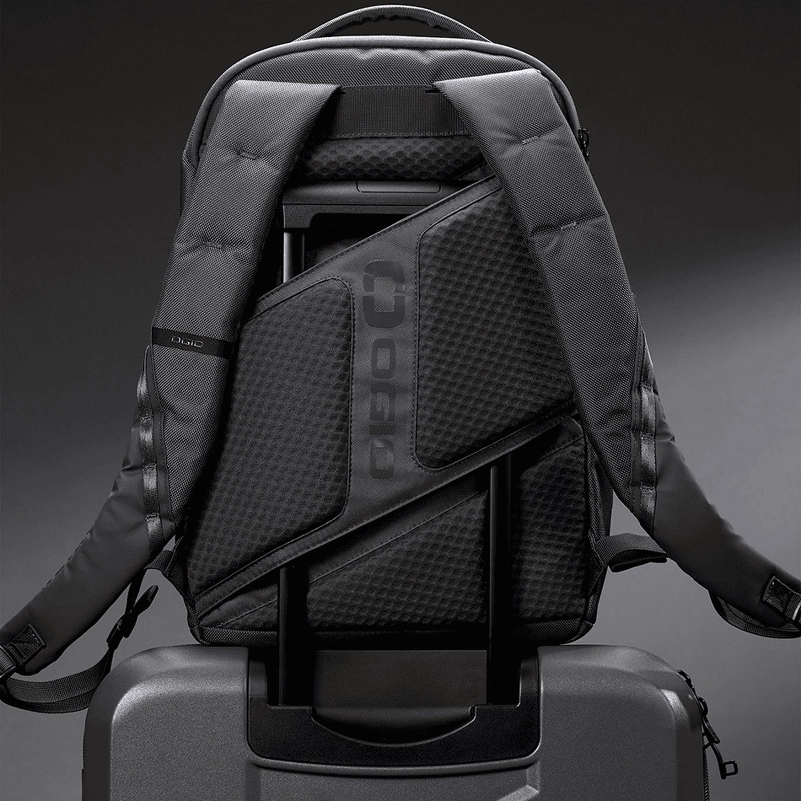 Ogio Ogio Pace Pro 20L Backpack borsa, grey pinstripe