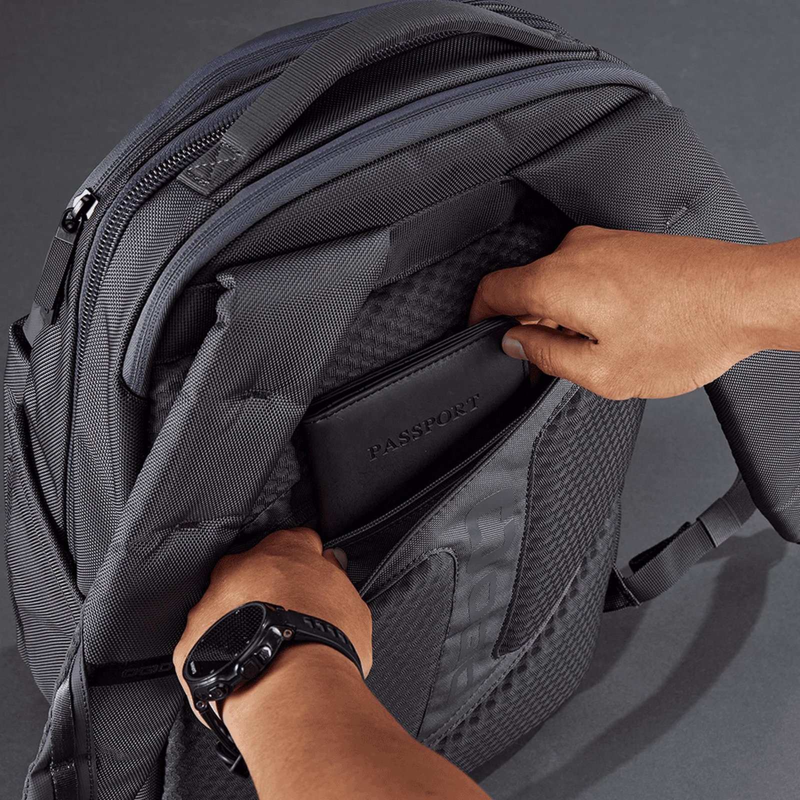 Ogio Ogio Pace Pro 20L Backpack borsa, grey pinstripe