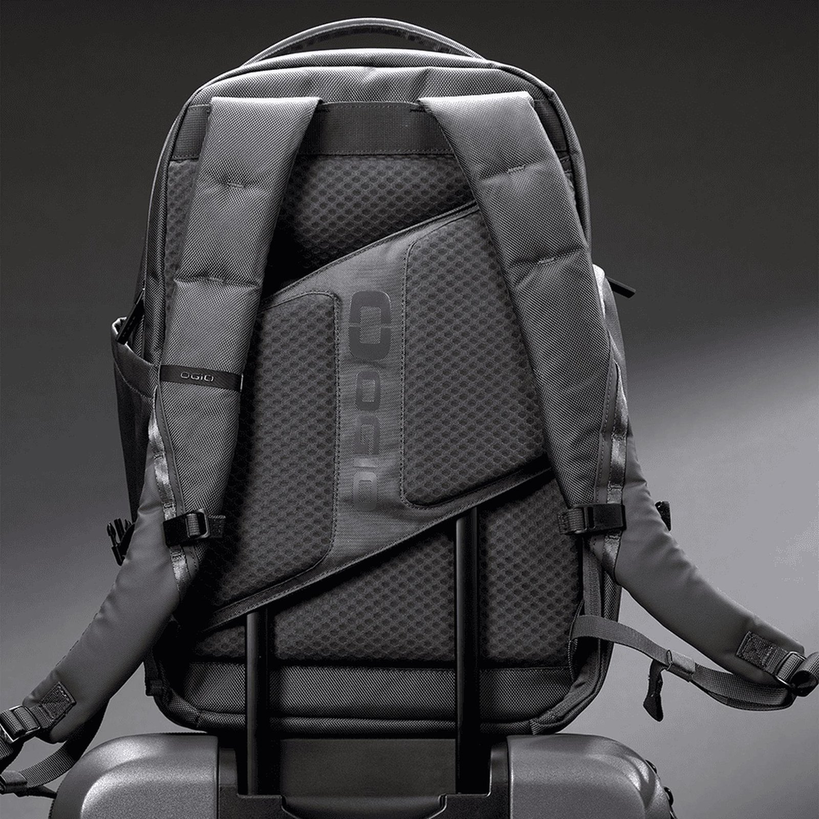 Ogio Ogio Pace Pro 25L Backpack borsa, grey pinstripe