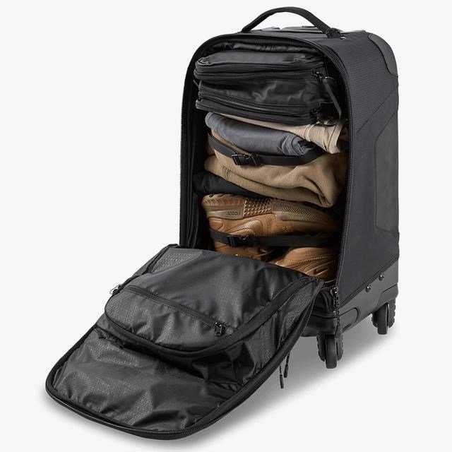 Ogio Renegade 22" 4-Wheel Travel Bag 33L borsa da golf, titanium