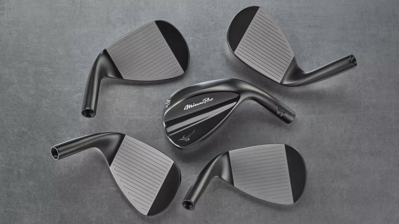 Mizuno Pro T-1 Black Ion wedge, acciaio