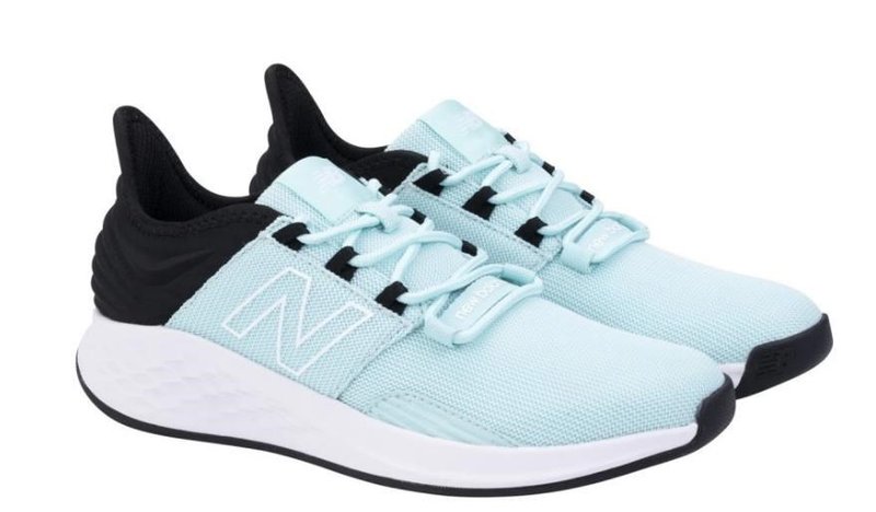 New Balance Fresh Foam ROAV scarpe da golf da donna, azzurro/nero
