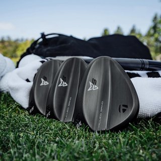 TaylorMade MG5 Charcoal wedge, acciaio
