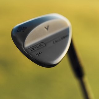 Callaway Opus SP Black Shadow wedge, grafite