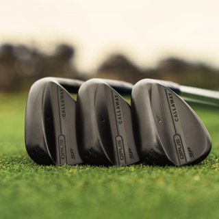 Callaway Opus SP Black Shadow wedge, grafite