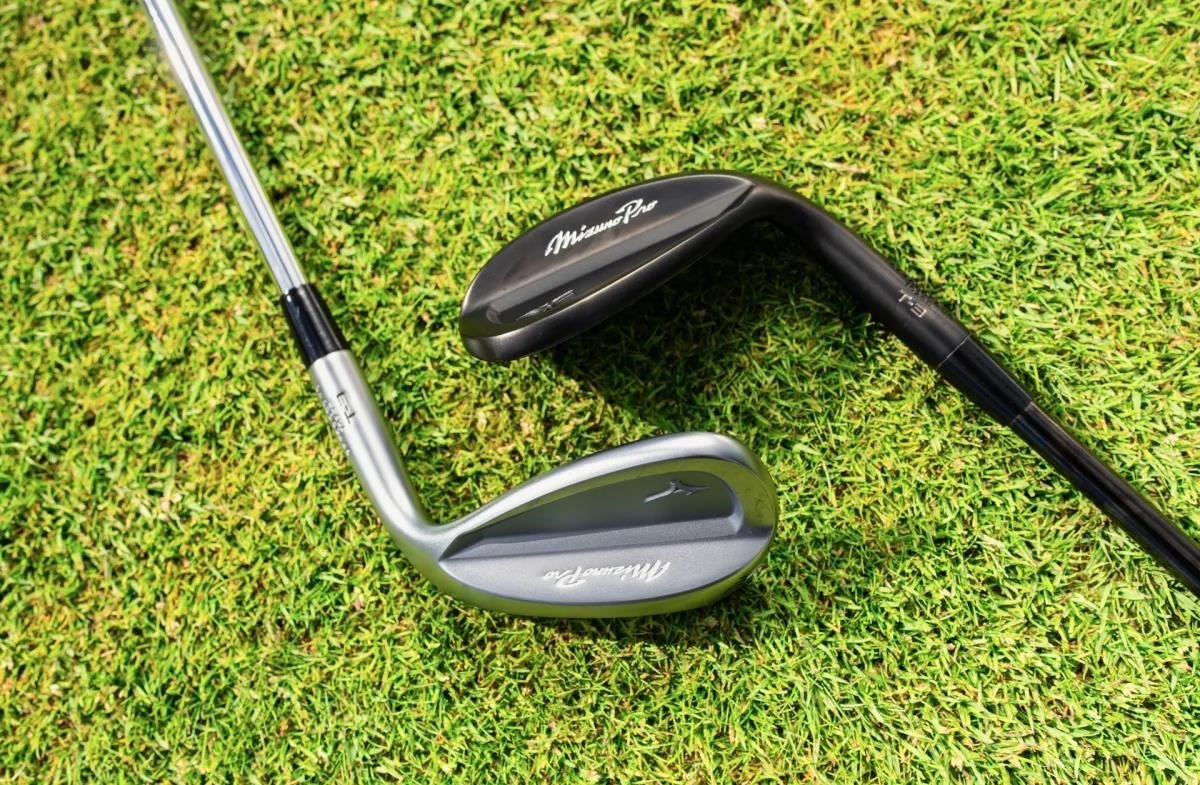 Mizuno Pro T-3 Black wedge, acciaio