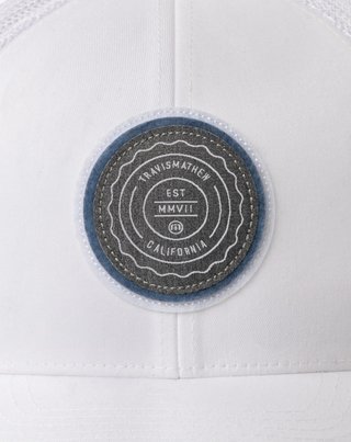 Travis Mathew The Patch cappellino da uomo, bianco