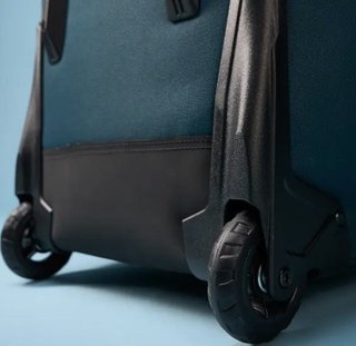 Ogio Alpha Slim travel bag, nero