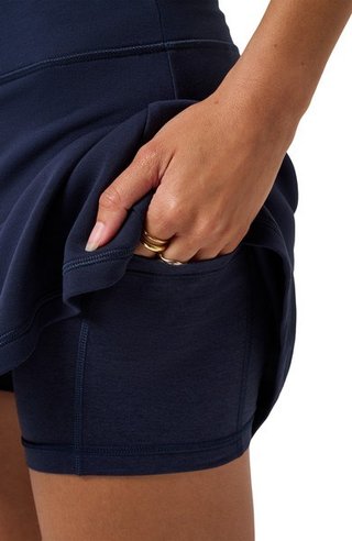 Travis Mathew Skyloft Soft gonna skort da donna, navy blazer