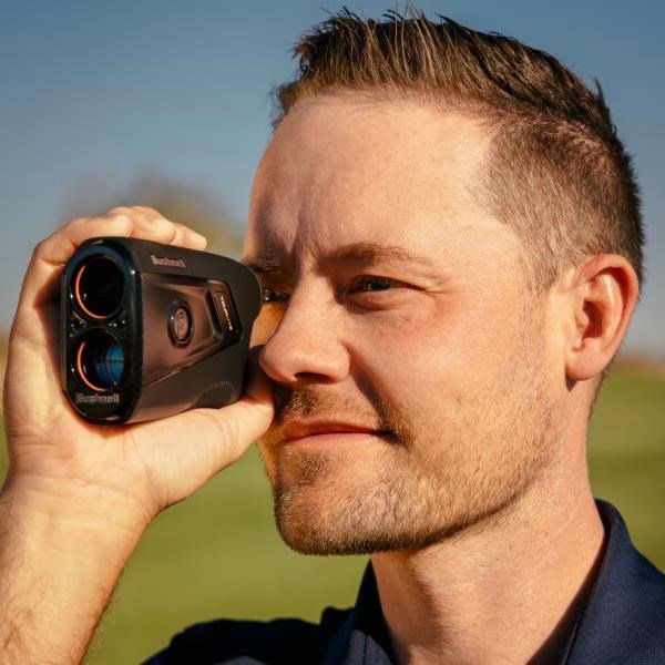Bushnell Tour V7 Shift telemetro laser