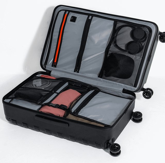 Ogio Renegade Vault Checked Luggage 95L, grafite