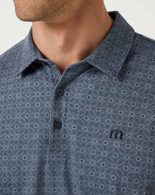 Travis Mathew Featherweight Trophy Ready polo da uomo, total eclipse