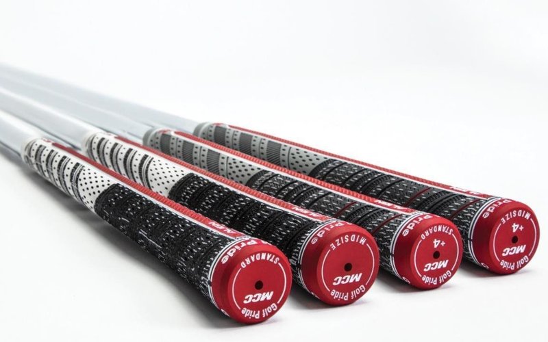 Golf Pride MCC Plus4 ALIGN grip MIDSIZE grigio
