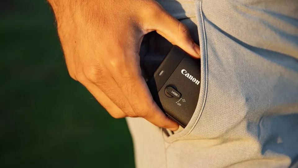 Canon PowerShot GOLF - design compatto e resistente all'acqua