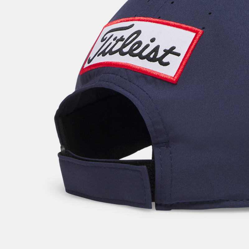 Chiusura posteriore regolabile su Titleist Tour Breezer