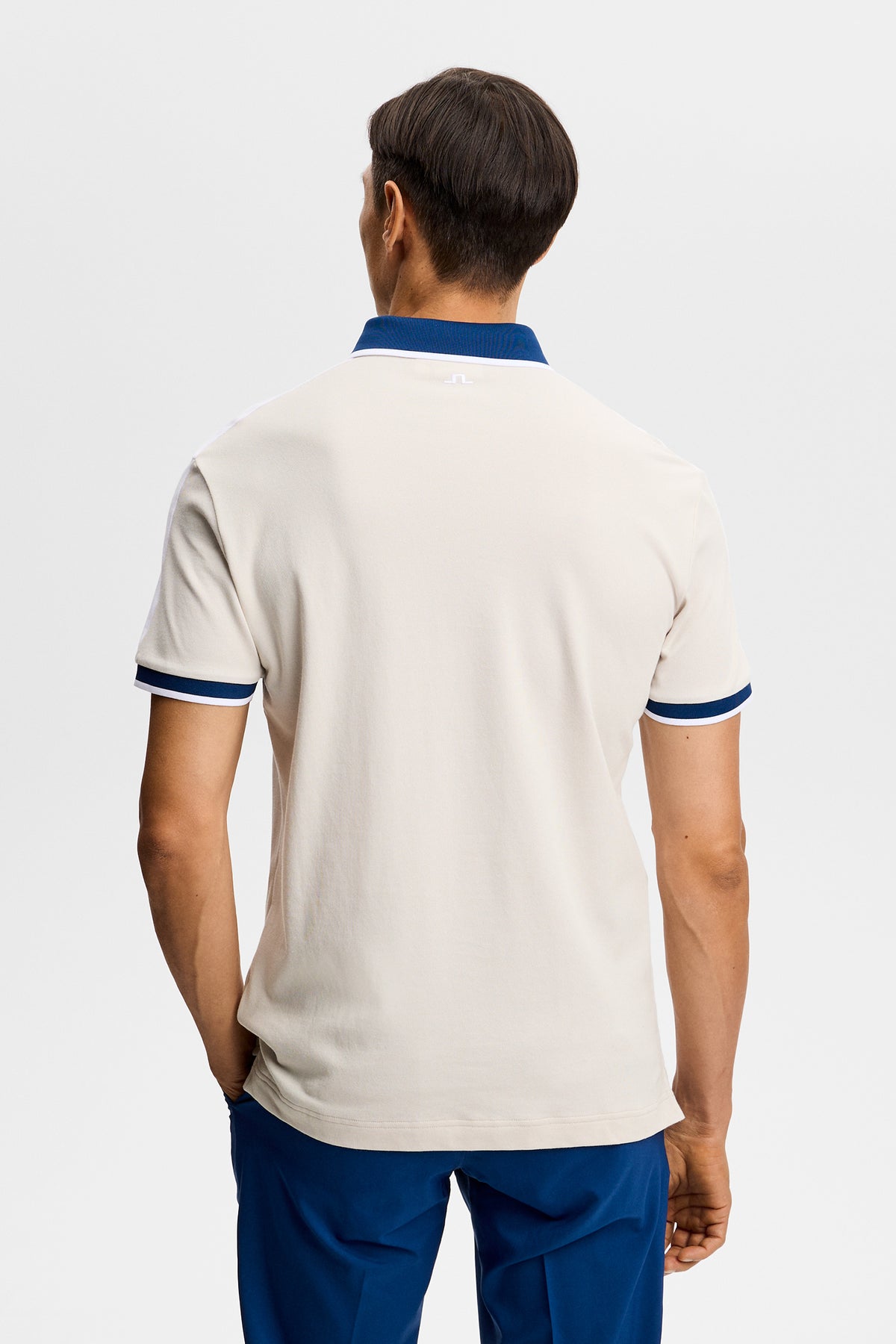 Polo J.Lindeberg Jace Moonbeam - colletto in maglia e branding bridge sul retro