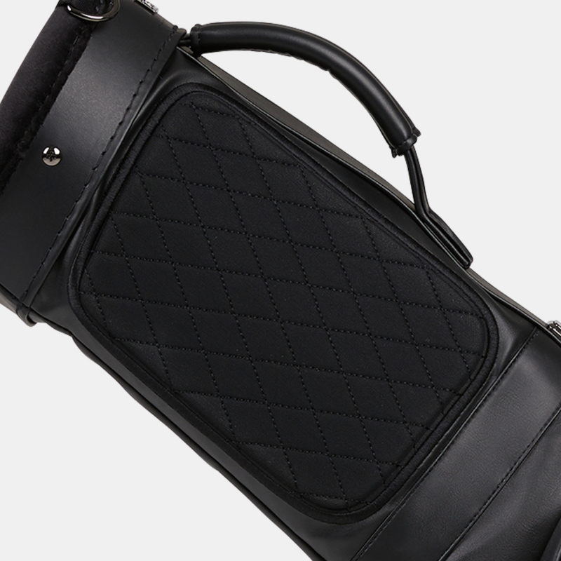 Raffinati dettagli trapuntati sulla sacca LINKSLEGEND Carry Bag