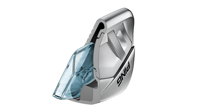 Sezione trasversale del ferro PING i540 che mostra la tecnologia inR-Air