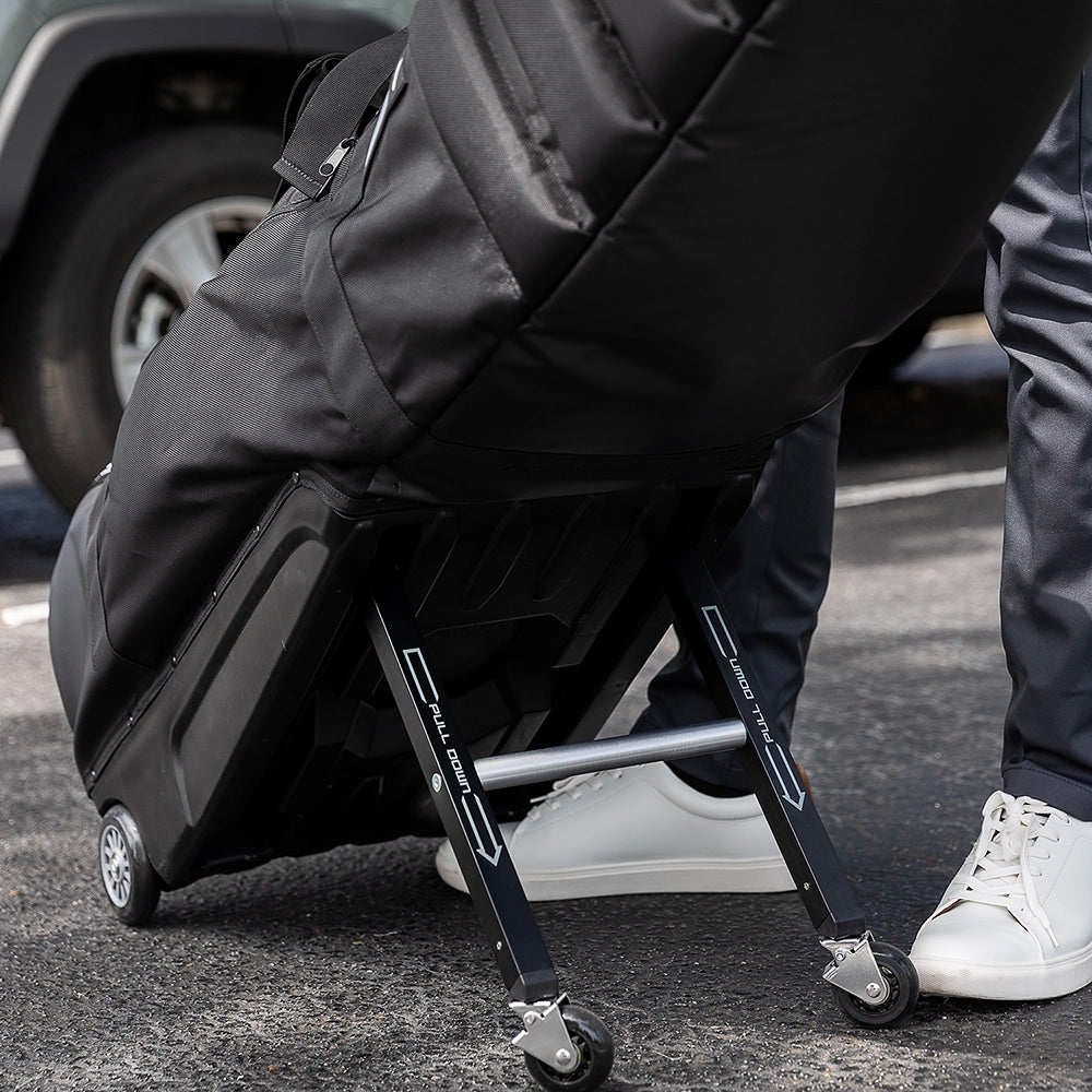 Dettaglio ClubGlider Meridian che mostra la costruzione premium e l'imbottitura in schiuma