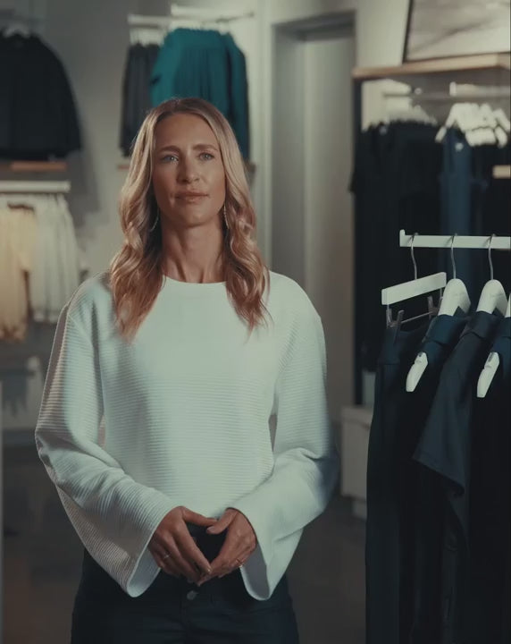 Anteprima video del tessuto e della vestibilita Moveknit Resilience Ankle Pant