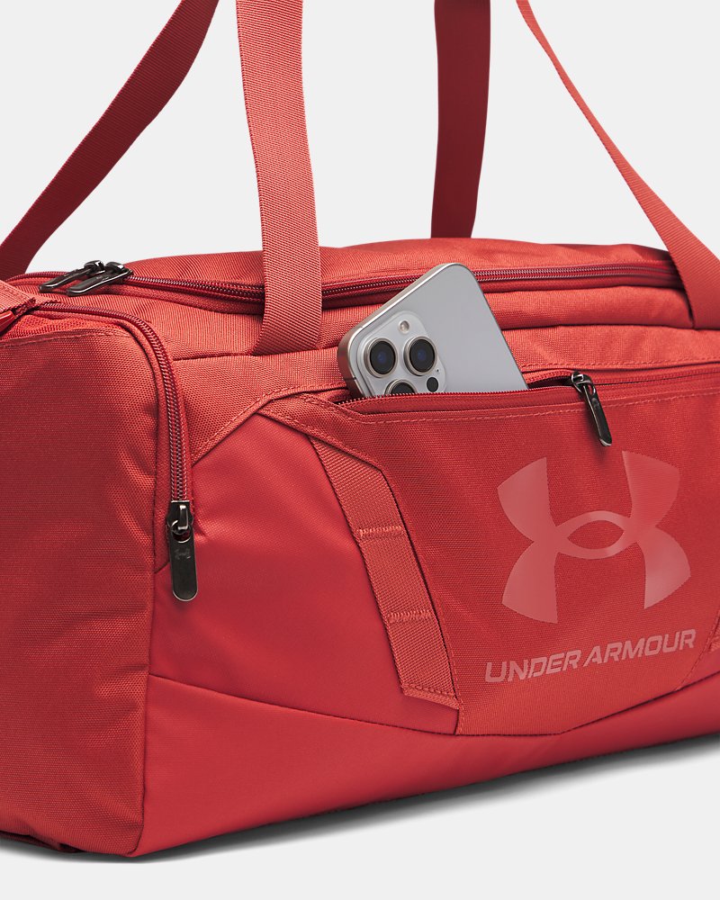 UA Undeniable 5.0 XS Duffle dettaglio tasca frontale