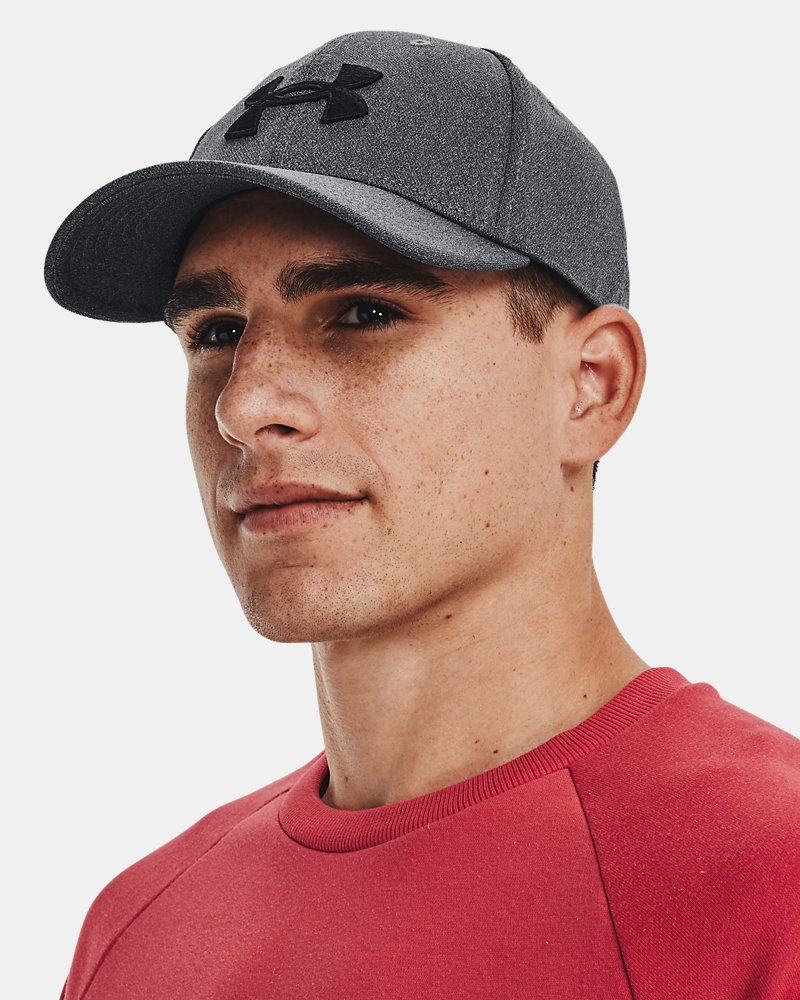 Cappellino Under Armour Blitzing Low — vista frontale ravvicinata grigio scuro