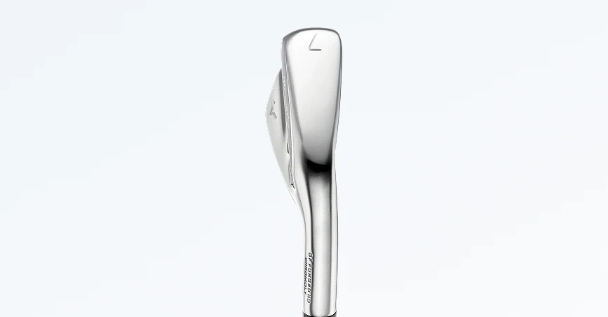 Geometria suola raffinata Mizuno Pro M-15